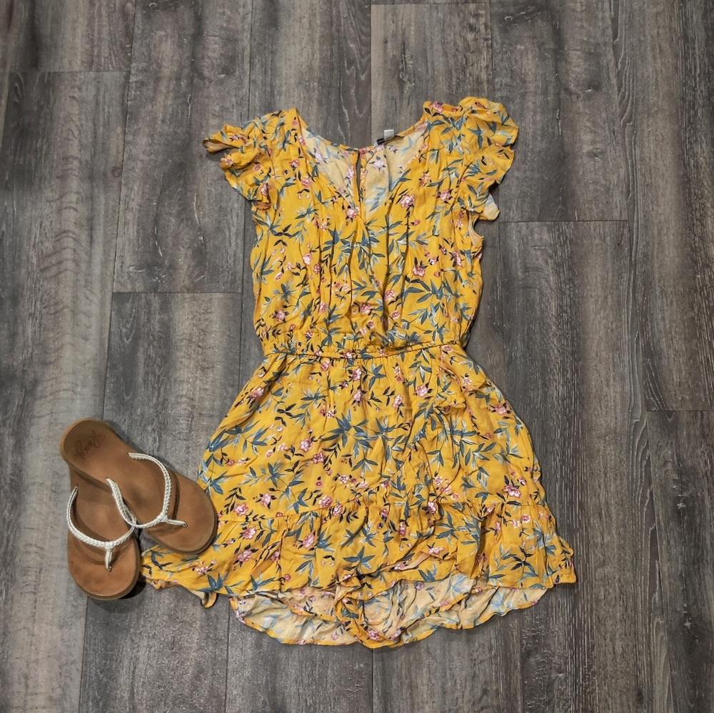 American Eagle Floral Wrap Yellow Romper - Picture 3 of 9